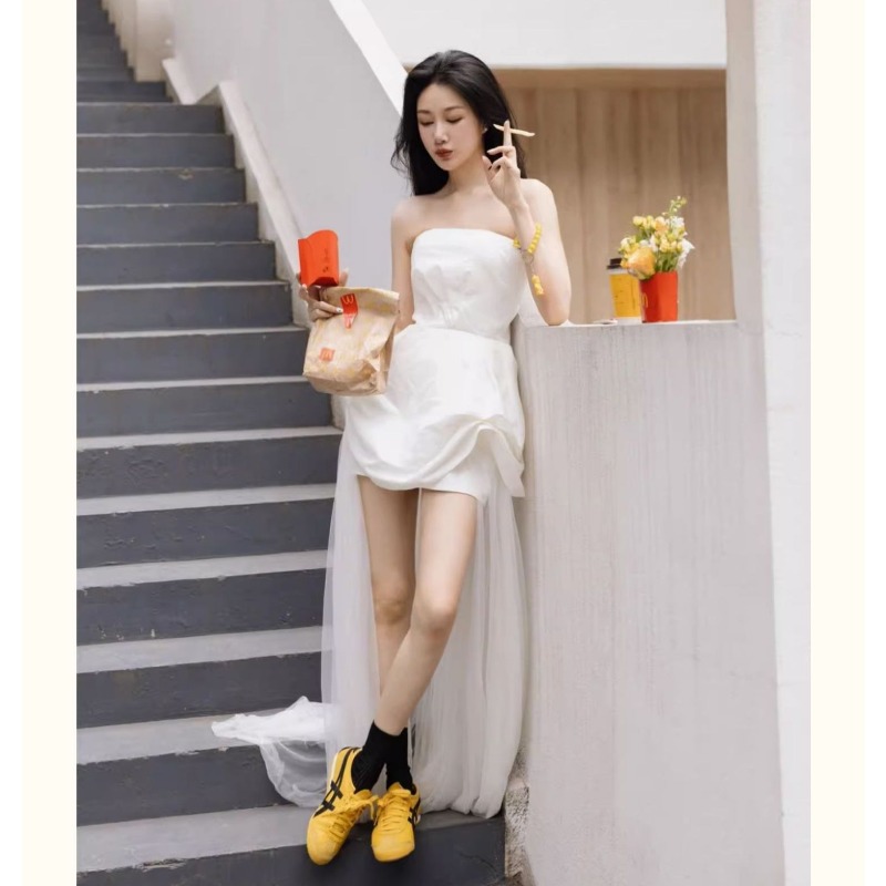 French White Strapless Morning - đánh giá và giá Photography Natural Lighting